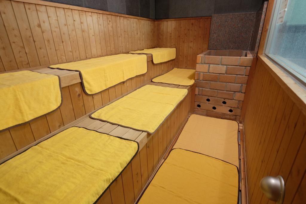 Station Hotel Au Цу Екстер'єр фото